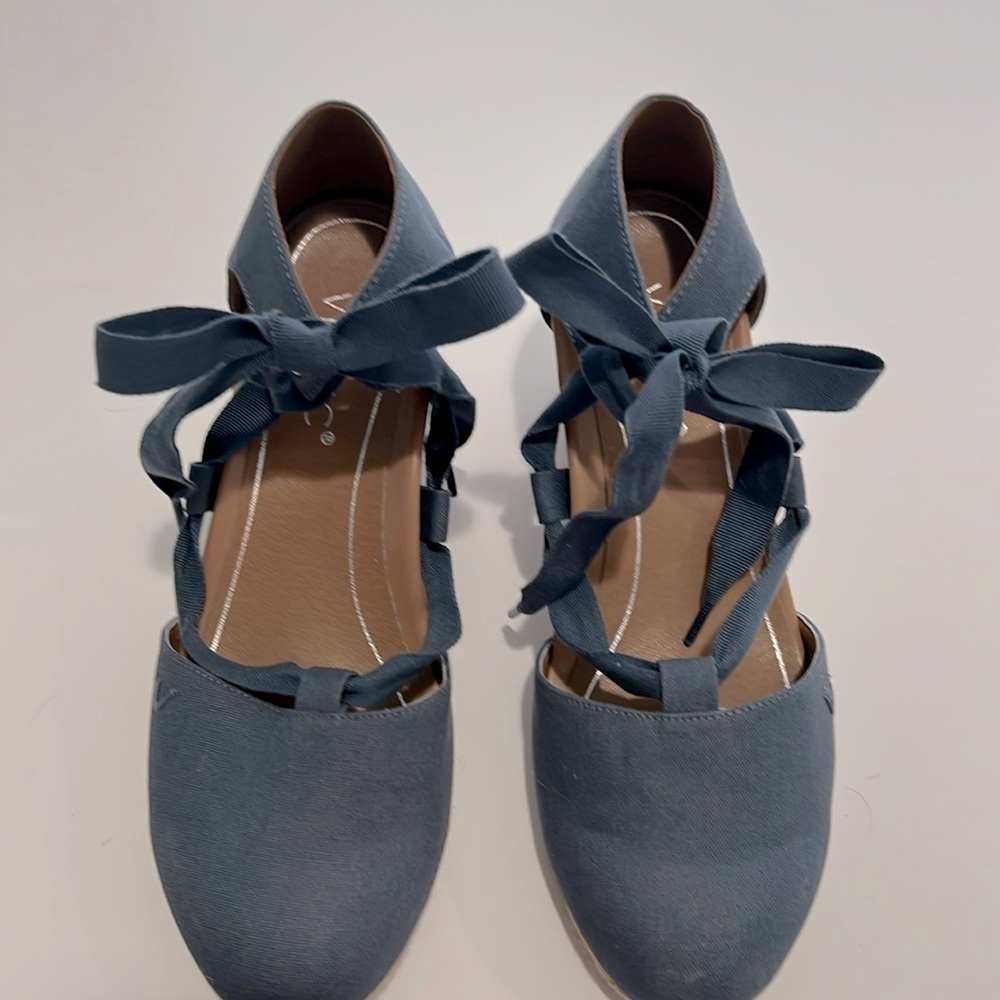 Vionic wedge sandals